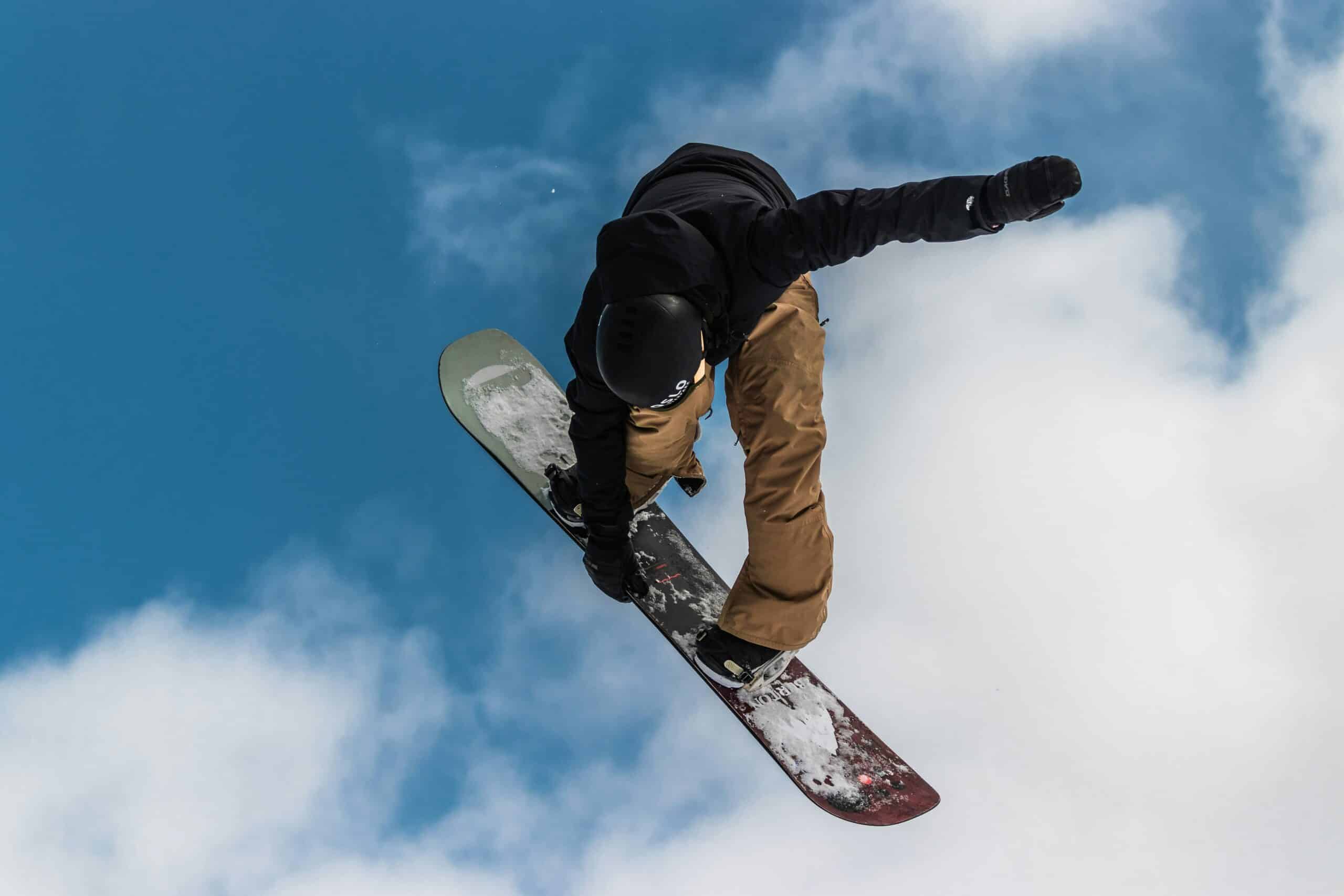 snowboards adaptatifs : snowboard ajustant sa rigidité en temps réel sur la neige